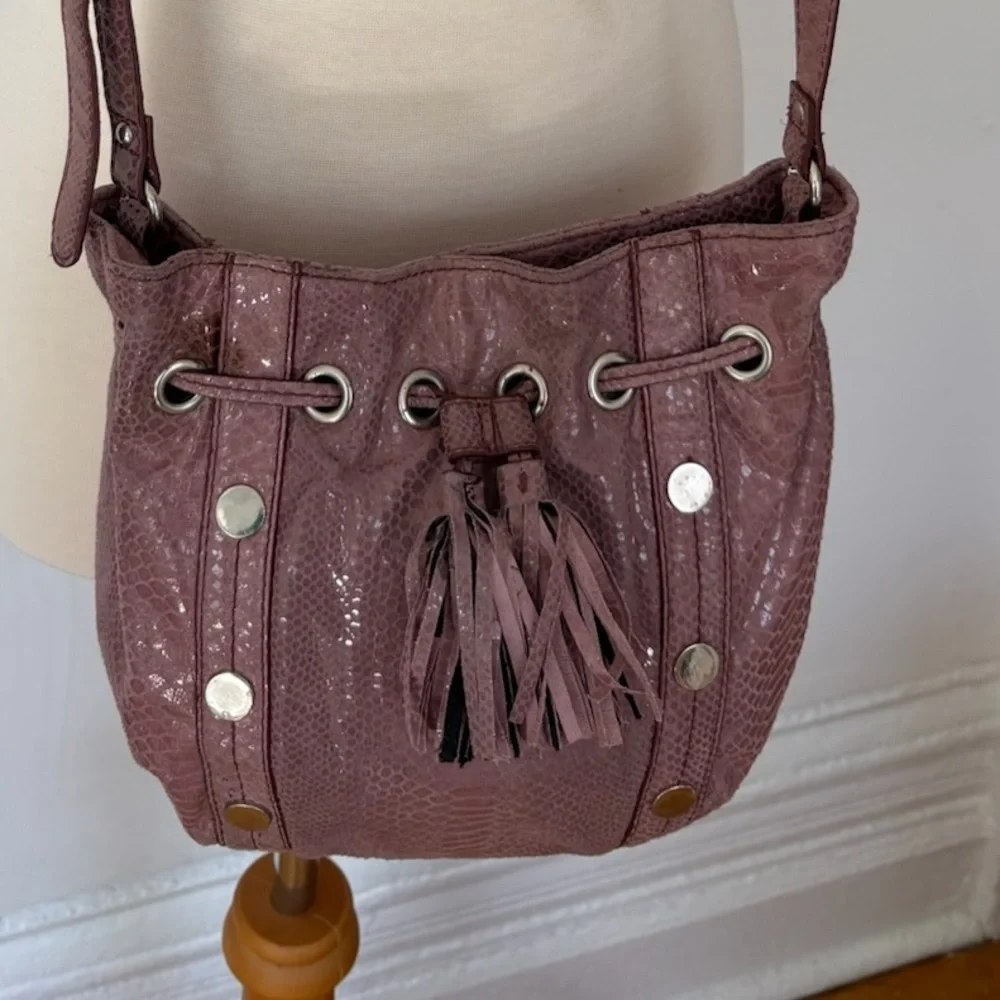 Nine West Pink Snakeskin Embossed Bucket Bag Crossbody Y2K Boho